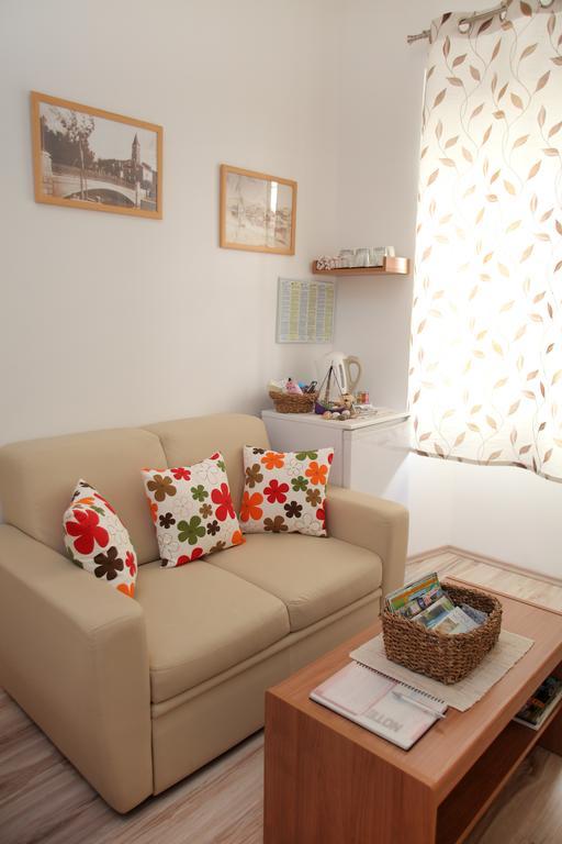 Room Mira Trogir Kültér fotó