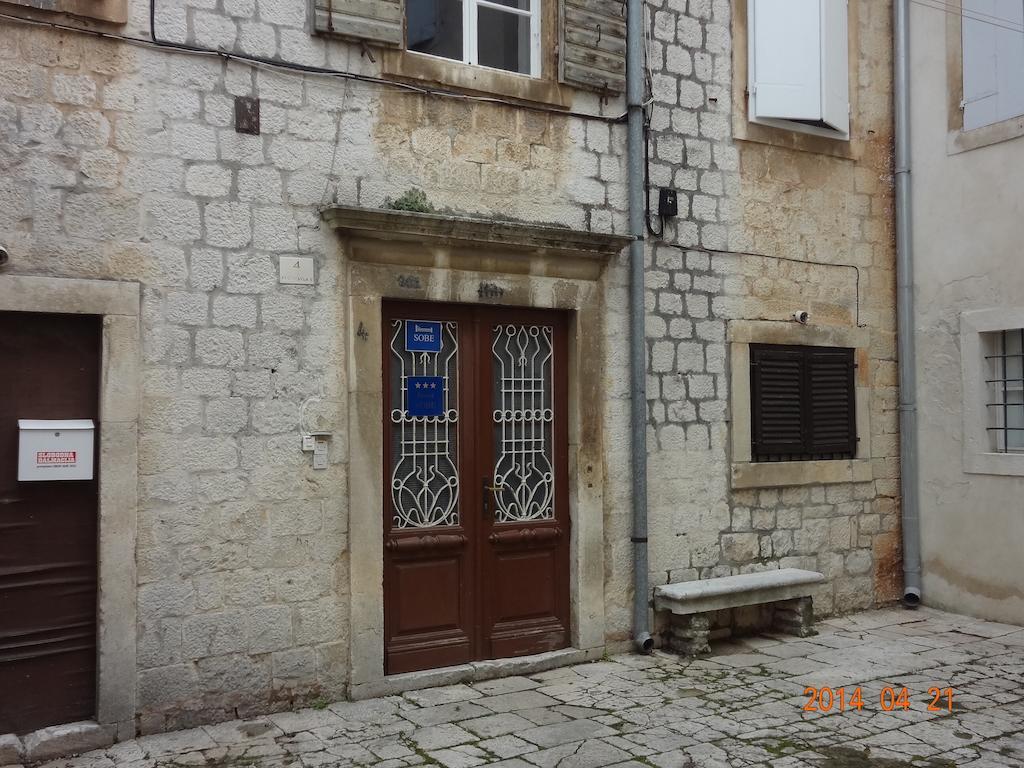 Room Mira Trogir Kültér fotó